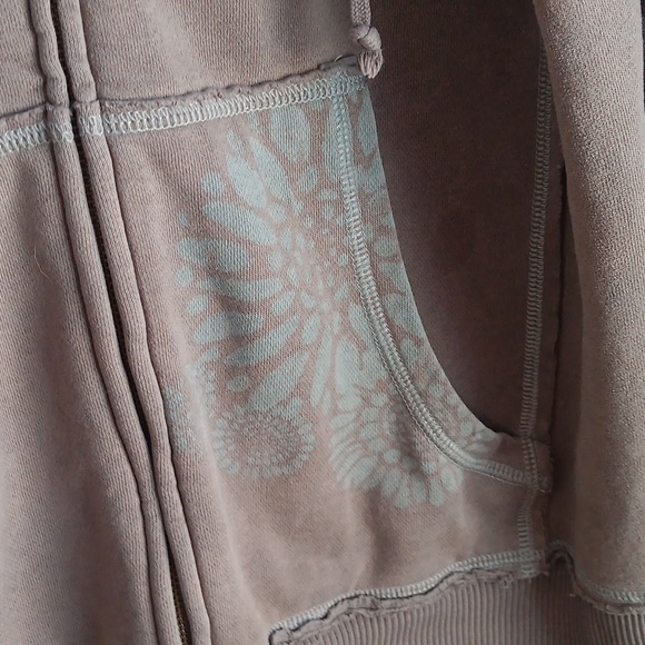 Life is Good Khaki olive green zip up Sweatshirt - Picture 3 of 7